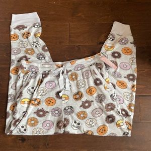 Jaclyn Smith Halloween pajama pants